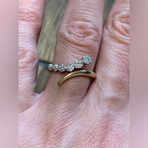 10 KT Diamond Ring
